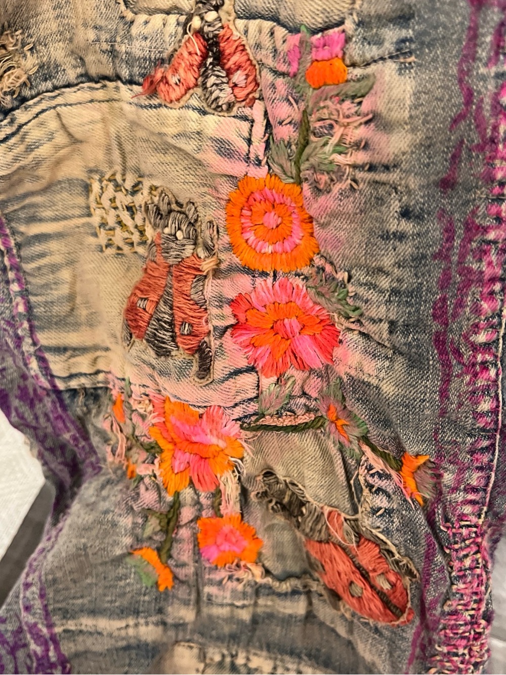 Magnolia Pearl Gray Denim Wide-Leg Jeans with Pink & Orange Embroidery - Picture 7 of 15